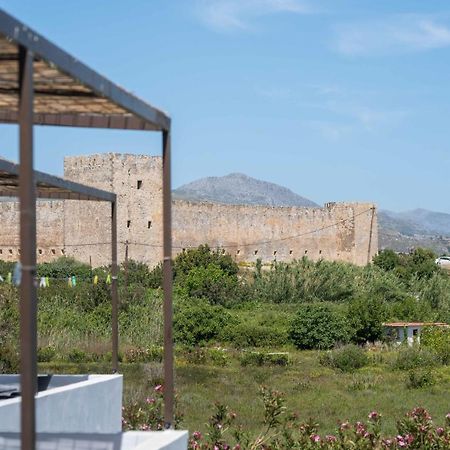 Milos Studios & Beach House Frangocastelo Ngoại thất bức ảnh